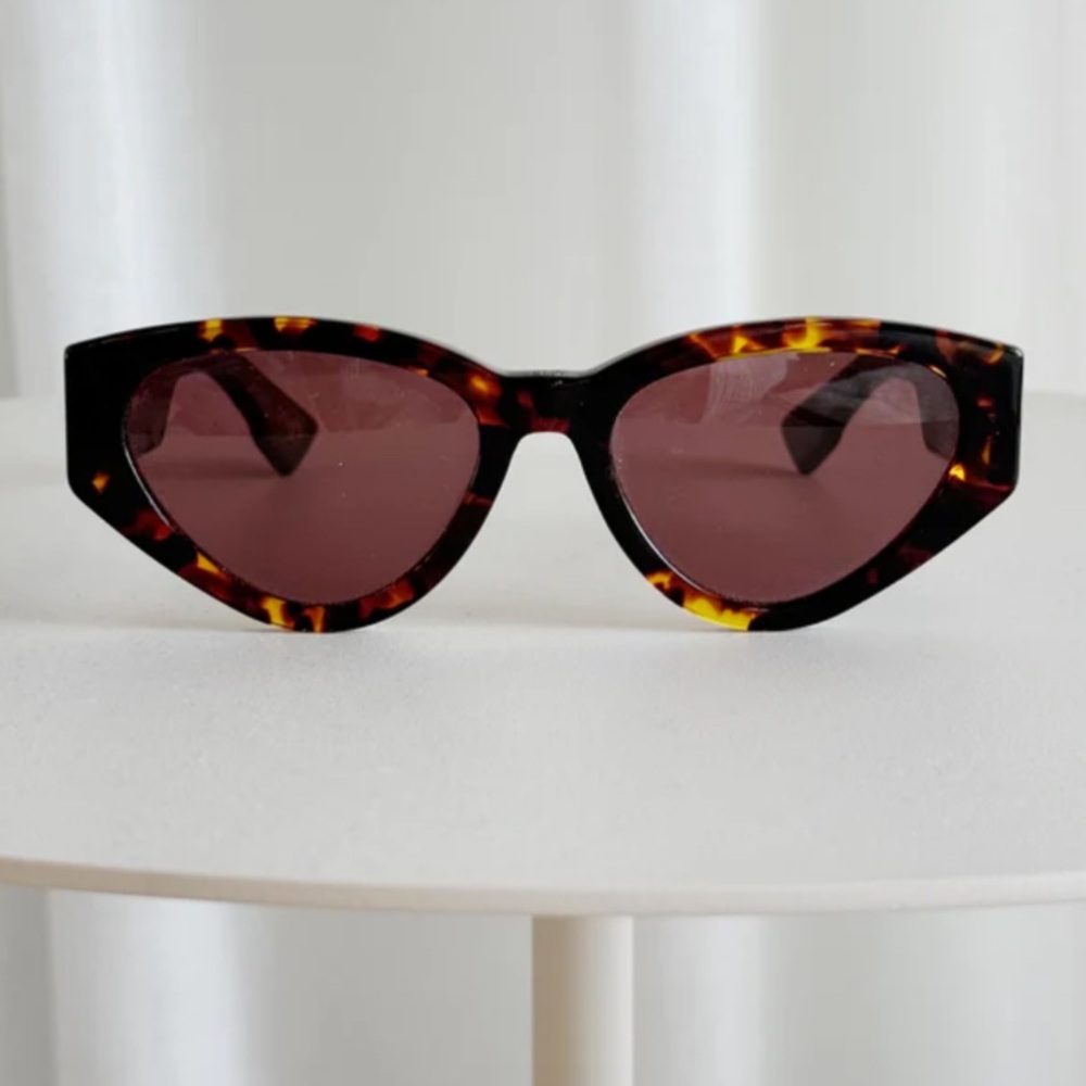 Dior | DiorSpirit2 cat eye sunglasses